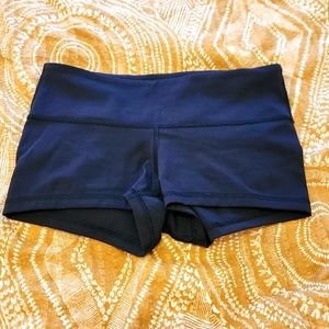 Lululemon tiny shorts